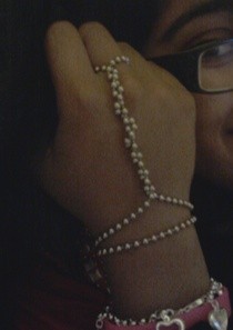 Finger Chain Hand Harness. 