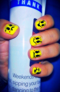 Smiley Emotion Nail Art
