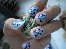 Leopard Nails