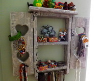 Newspaper Covered Jewelry Holder