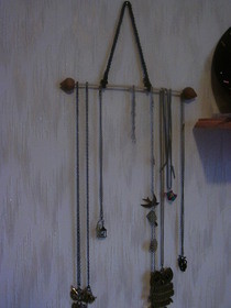 Easy Peasy Necklace Holder!