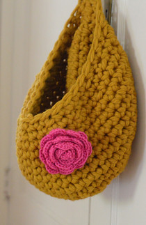 Crochet A Chunky Hanging Bag