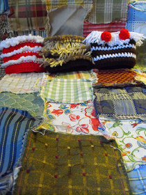 Yummy Cup Cozy (Cozies)