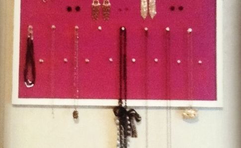 Necklace Holder