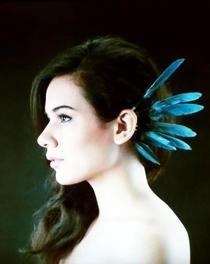 Standing Feather Ear Cuff
