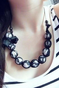 Fake Pearl Necklace