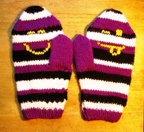 Emoticon Mittens