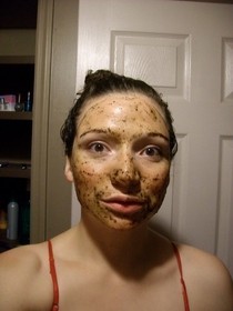 Egg White And Coffee Grounds Exfoliating Facial