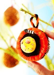 Harvest Moon Halloween Hanger