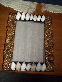 Shell And Bead Frame