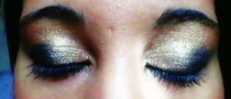 Black & Gold Smokey Eyes