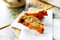 Roasted Almonds And Chocolate Chip Biscotti