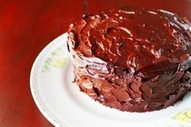 Eggless Chocolate Cake With Fudge Frosting