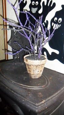 Halloween Creepy Glitter Tree