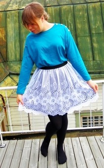 Scallop Hem Lace Skirt