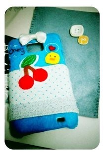 Diy Hand Phone Cover With Felt