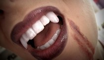 Very Easy Vampire Fangs