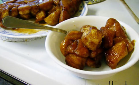 Suz's Monkey Bread