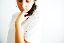 Diy: Grunge Grommet T Shirt