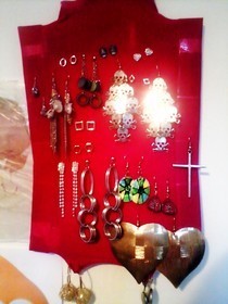 Diy: Earring Holder