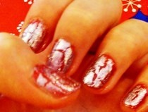 Christmas Crackle Nails