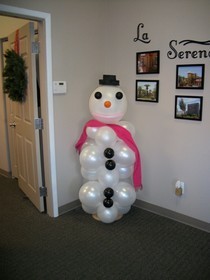 Snow Girl Balloon Art Sculpture