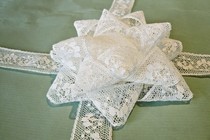 Lace Gift Bow