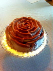 Rose Shaped Ice Cream Cake