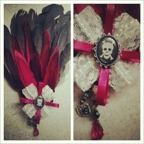 Gothic Feather Fan
