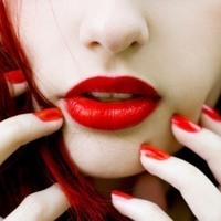 Large_square_red_lips