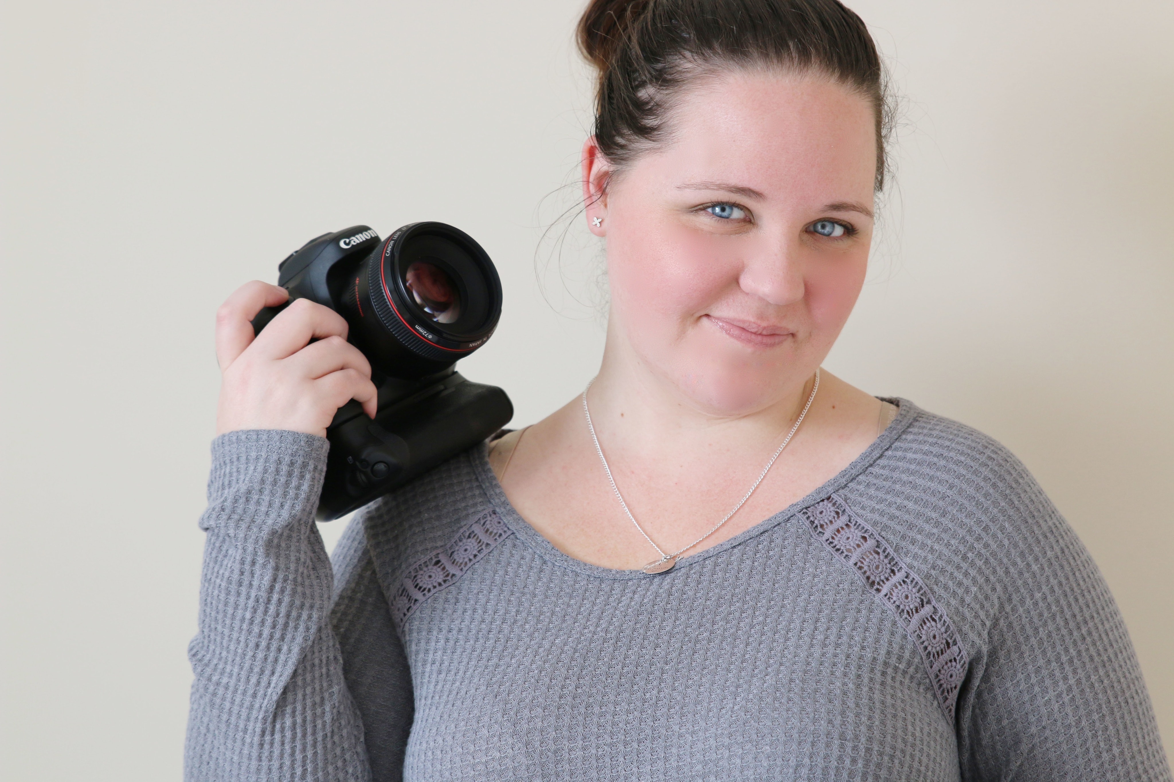 Victoria's Photo Studio · Craft Room Tours · Cut Out + Keep Craft Blog