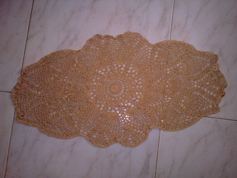 Coffee Table Topper · A Kitchen Project / Dining Project · Crochet on