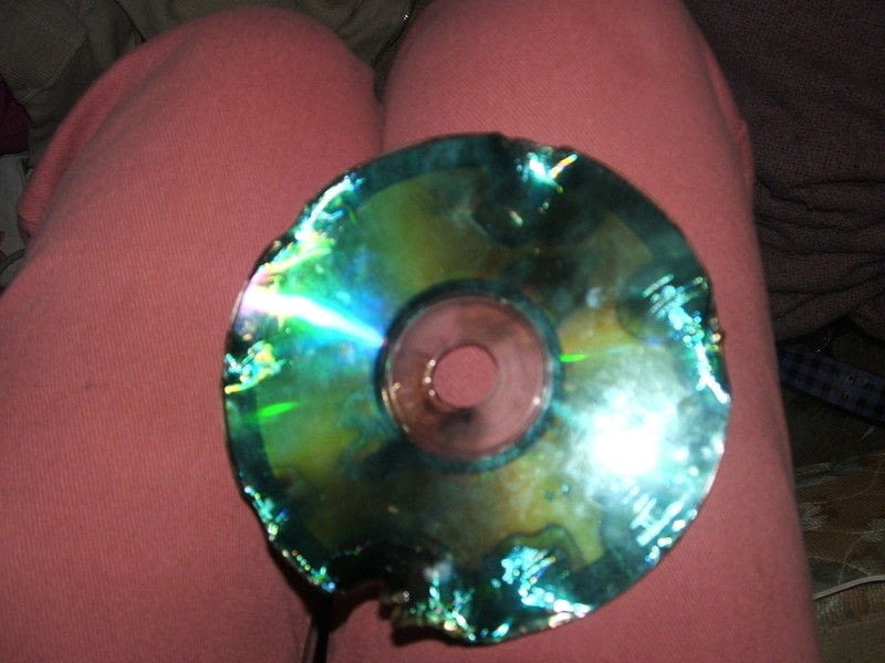 melted cd art a piece of cd art melting and soldering cool paper crafts