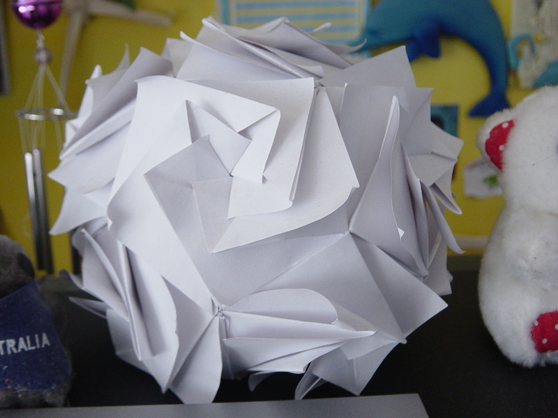 Origami Enrica's Dodecahedron Kusudama · How To Make An Origami Flower