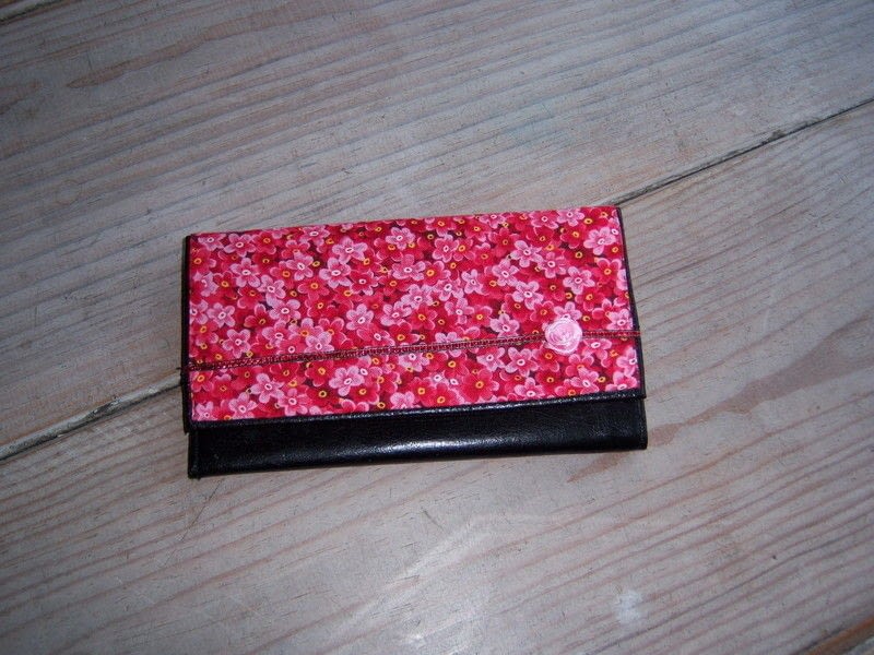 Recycled Wallet · How To Make A Wallet · Sewing on Cut Out + Keep · How