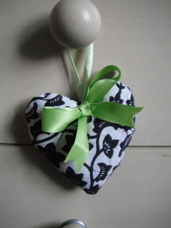 Stuffed Valentine's Heart Door Hanger · How To Make A Door Hanger