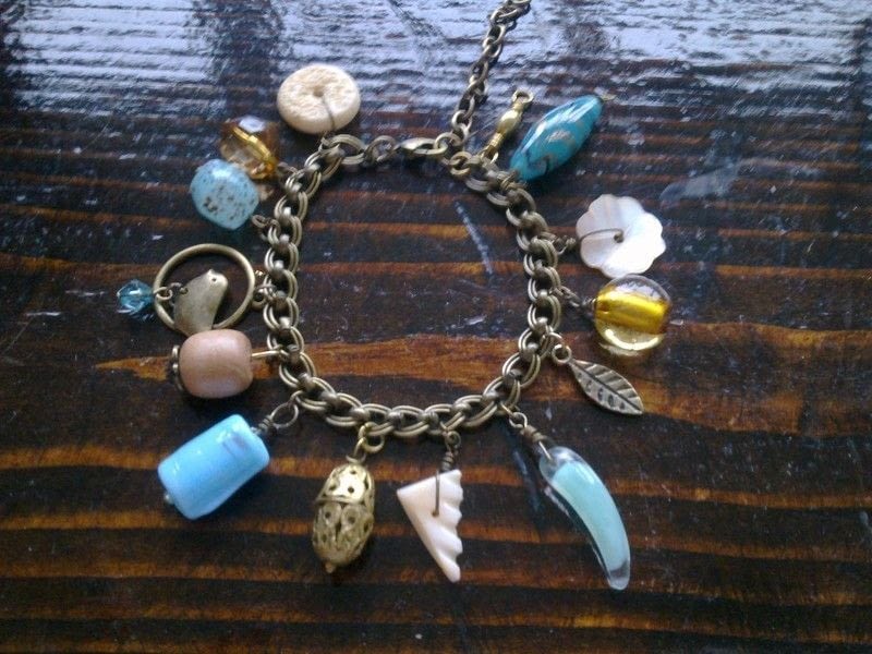 Charm Bracelets · A Beaded Charm Bracelet · Beadwork, Jewelry Making