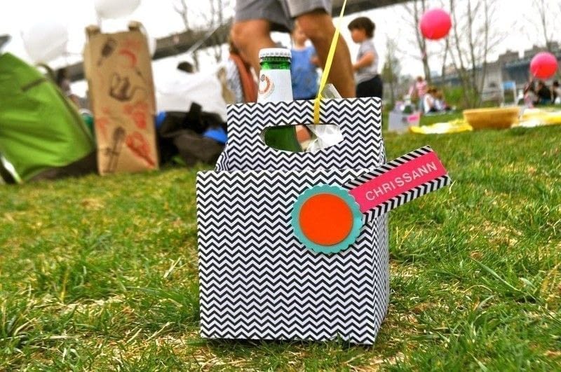 Personal Picnic Caddies · How To Make A Box · Construction and