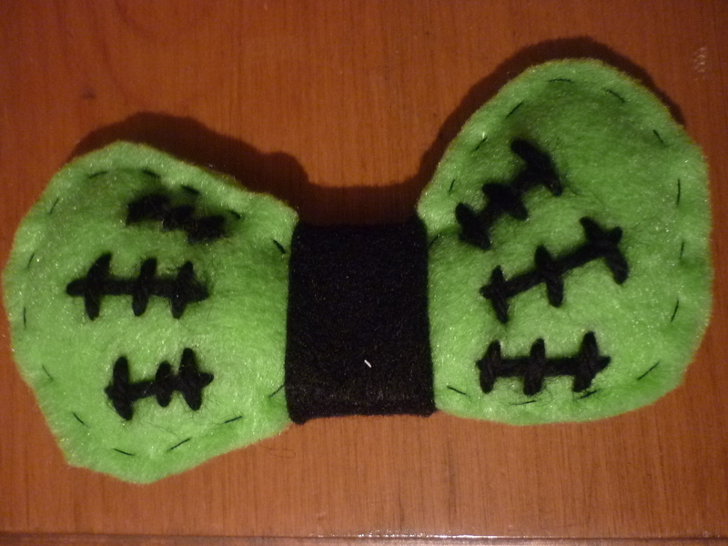 Zombie Bow · A Hair Bow · Jewelry on Cut Out + Keep · Version by Dead Kiss