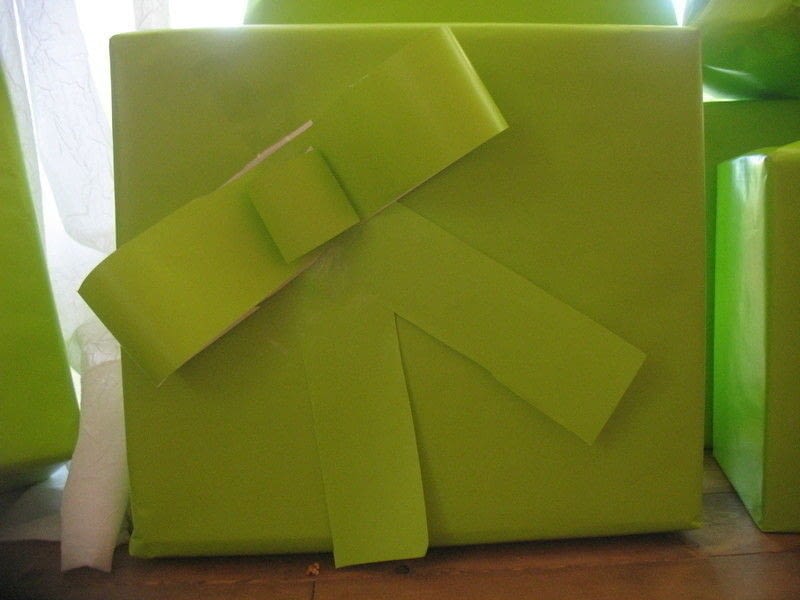 Scrap Wrapping Paper Bows · A Gift Bow · Papercraft on Cut Out + Keep