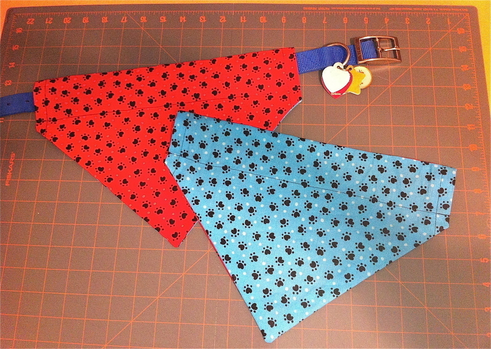 Reversible Over The Collar Dog Bandana · How To Make A Bandana · Sewing, Beauty, and Dressmaking on Cut Out + Keep
