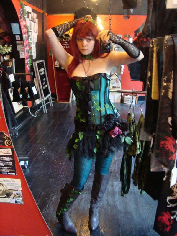 poison ivy cosplay costume how to make a superhero holloween nail art