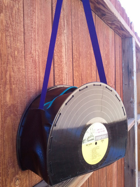 How To Make Vinyl Record Purses Craft Tutorials And Inspiration Vinyl Record Purse 12in