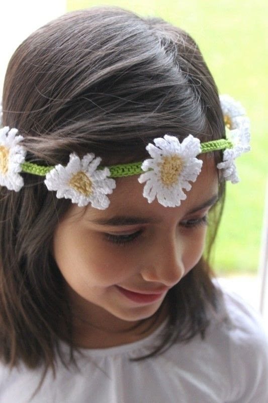 Daisy Chain · Extract from Sweet Knits by Catherine GrahamEvans · How