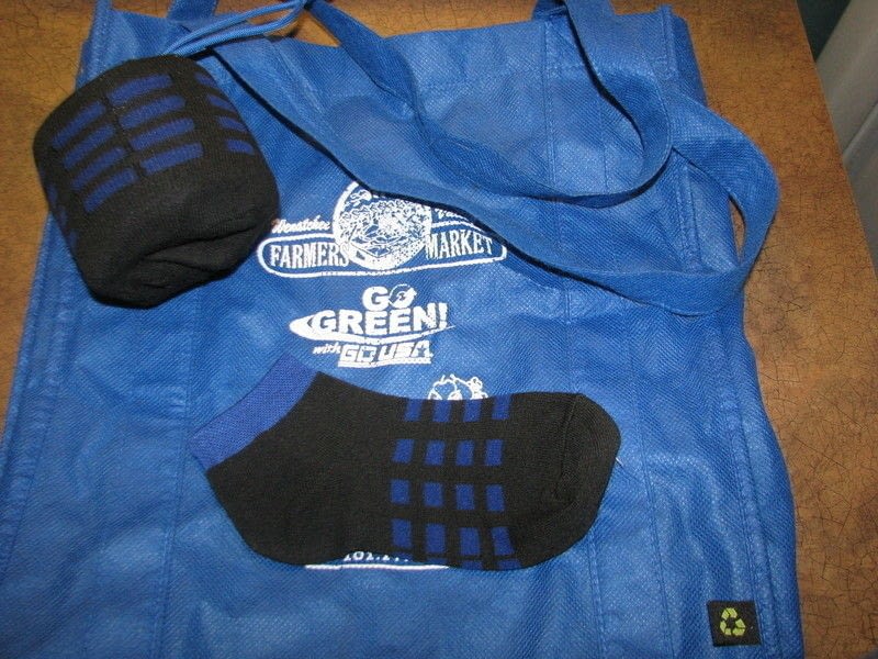 Unlosable, Reusable Shopping Bag Holders/Covers · How To Make A Drawstring Pouch · Needlework on