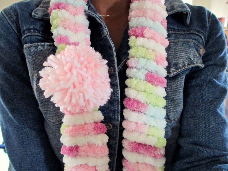 Pom Pom Circle Scarf 183 How To Make A Pom Pom Scarf