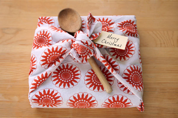 Dish Cloth Gift Wrapping How To Make Gift Wrap Other On Cut Out Keep