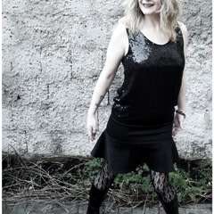 The Flirtastic Silvester Skirt