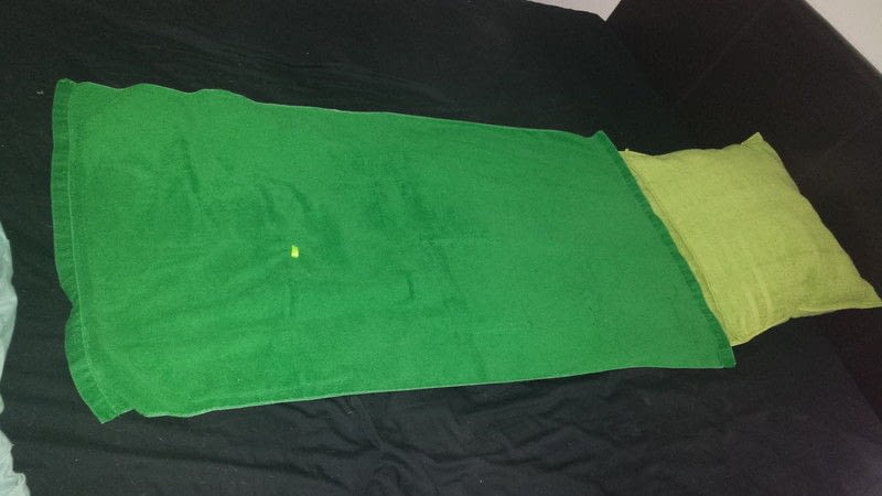 Sunbathing Pillow/Towel That Rolls Into Beach Bag ? A Fold Up Tote Bag ? Sewing on Cut Out + Keep
