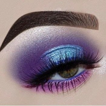 Create a Perfect Purple Halo Eye .  Free tutorial with pictures on how to create a two toned eye makeup look in under 30 minutes by applying makeup with eyeshadow, eyeshadow, and eyeshadow. Inspired by blue and purple. How To posted by Hayley N.  in the Beauty section Difficulty: Simple. Cost: 3/5. Steps: 7